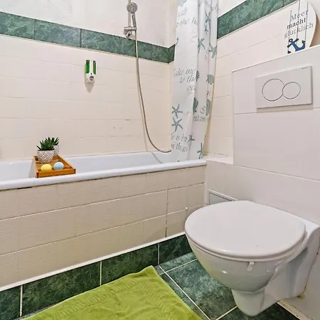 Apartment Infinity Stay: Bis Zu 6 Personen Zentrumsnah Wassernah Netflix