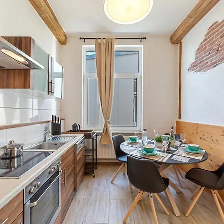 Infinity Stay: Bis Zu 6 Personen Zentrumsnah Wassernah Netflix * Wilhelmshaven