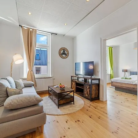 Infinity Stay: Bis Zu 6 Personen Zentrumsnah Wassernah Netflix Apartment *